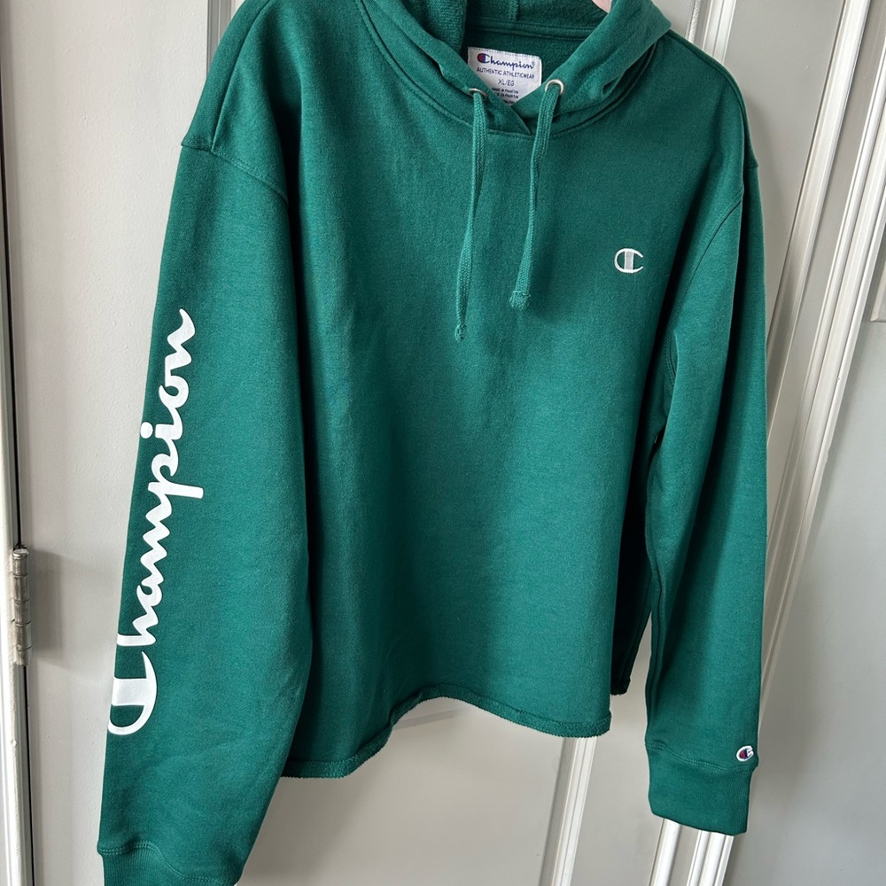 Cropped Champion Green Hoodie Sweatshirt